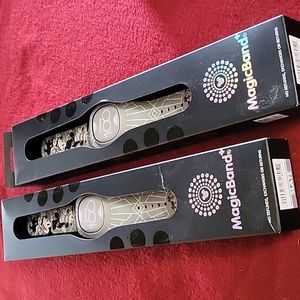 2 Disney Magic Bands